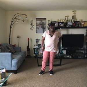 Meet your Posher, Lenisha